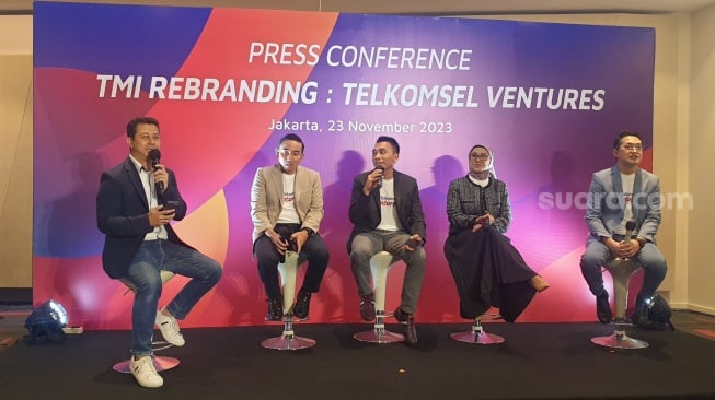 Wajah Baru Telkomsel Mitra Inovasi Jadi Telkomsel Ventures di Jakarta, Kamis (23/11/2023). [Suara.com/Dythia Novianty]