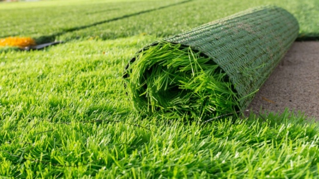 Rumput Sintetis dan Performa Permainan: Berbanding Lurus atau Berbanding Terbalik? Bagaimana Pengaruhnya?