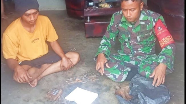 Heboh, Granat dan Puluhan Butir Amunisi Ditemukan di Pinggiran Tol Lampung Tengah