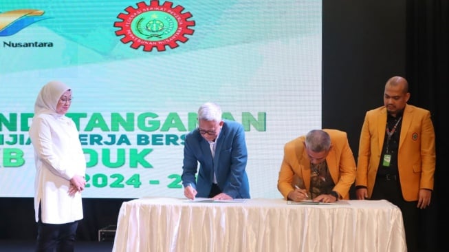 PTPN III Tandatangani Perjanjian Kerja Bersama dengan Federasi Serikat Pekerja