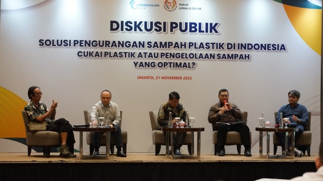 Diskusi Publik: Penarikan Cukai Plastik Bisa Menghambat Pertumbuhan Ekonomi