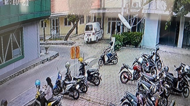 Motor Mahasiswi Untirta Raib Dicuri Saat Salat di Masjid Kampus