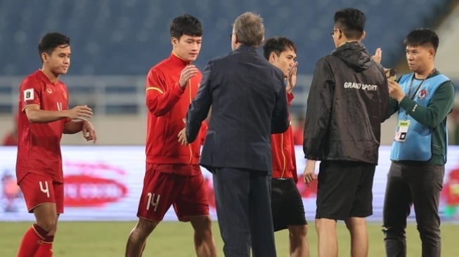 Pemain Timnas Vietnam dalam sebuah laga (thetaovanhoa.vn)