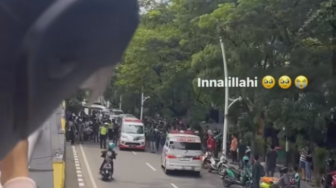 Mobil Dinas Satpol PP Tabrak Ojol hingga Tewas Terjatuh Dari Flyover MOI Kelapa Gading