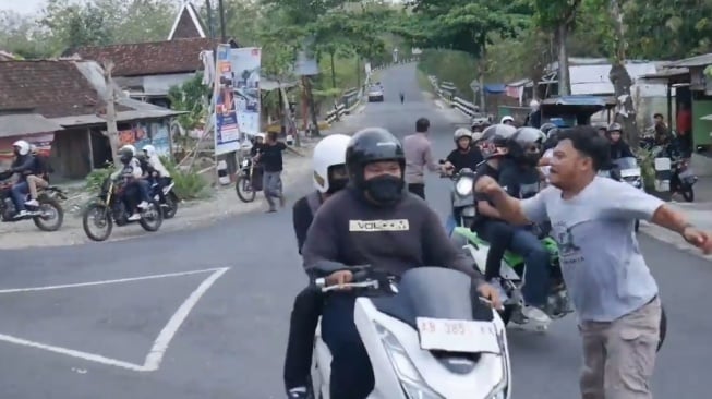 Diwarnai Kejar-kejaran, Sejumlah Remaja yang Diduga Bawa Sajam Kocar-kacir Dihadang Polisi saat Menuju Pantai di Bantul