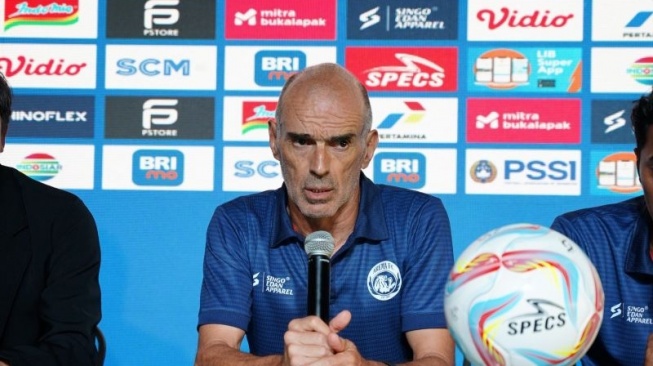 BRI Liga 1: Fernando Valente Ingin Arema FC Tinggalkan Zona Merah, Minta Pemain Bertarung Habis-habisan