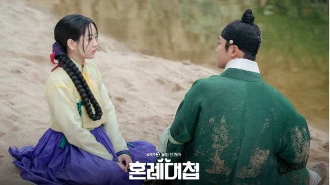 Spoiler 'The Matchmakers' Episode 8: Cho Yi Hyun Selamatkan Nyawa Rowoon