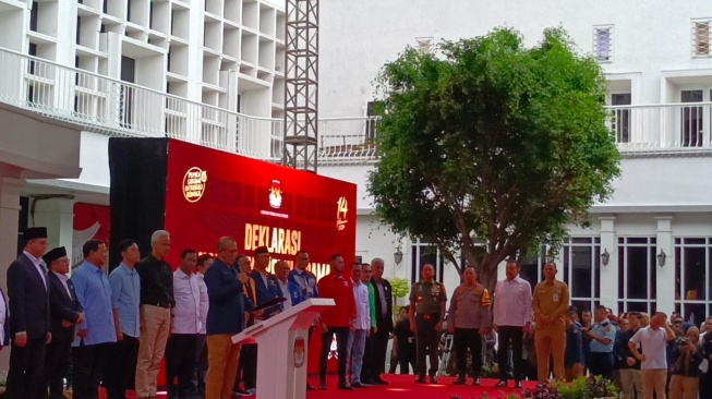 Jelang Kick-off, Tiga Pasangan Capres-cawapres Deklarasi Kampanye Damai Pemilu 2024