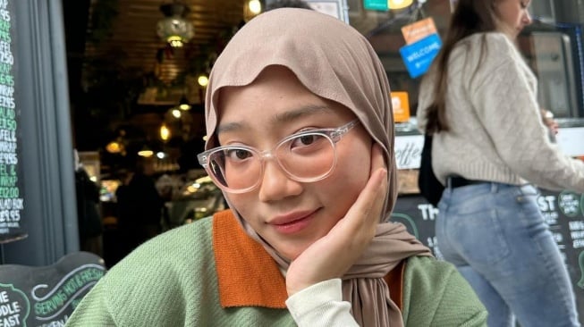 Camillia Laetitia Azzahra Putri Ridwan Kamil Putuskan Lepas Hijab: Ungkap Sudah Diskusi Panjang dengan Keluarga