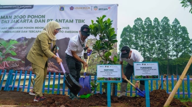 Hijaukan Indonesia, Antam Tanam 2.000 Pohon di Peringatan HMPI 2023