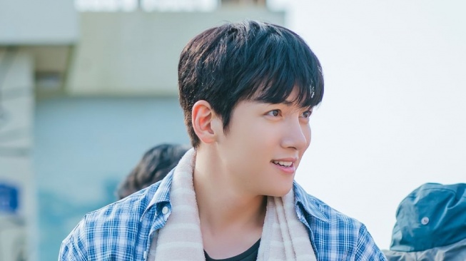 Potret Ji Chang Wook di Welcome to Samdalri (Instagram/@jtbcdrama)