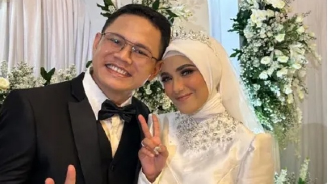 Nadya Mustika Full Senyum Joget Tiktok Bareng Suami Baru, Netizen: Auranya Lebih Bahagia