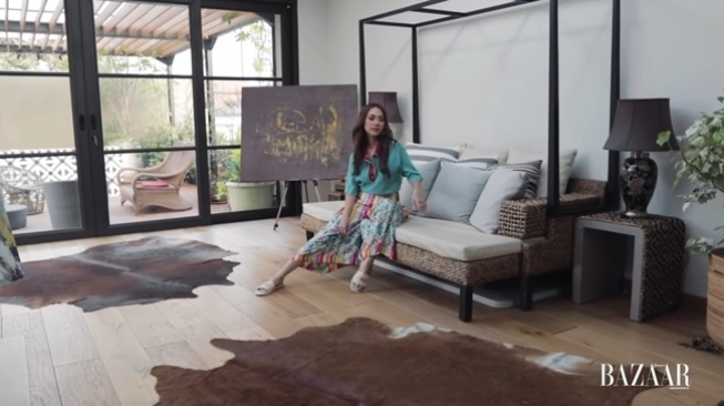 Potret Rumah BCL (YouTube Harper's Bazaar Indonesia)