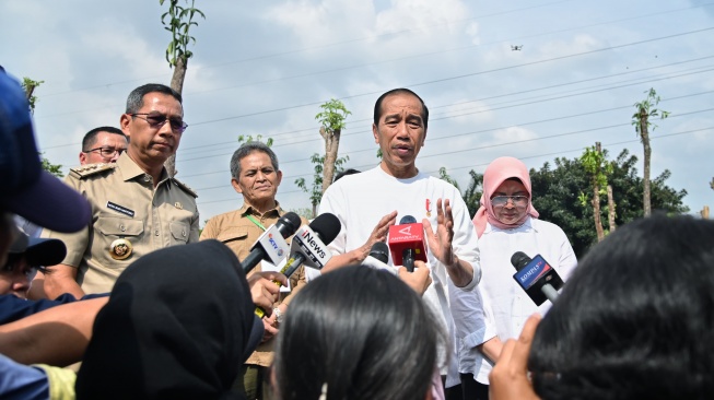 Cuaca Makin Tak Menentu, Jokowi Ajak Rakyat Tanam Pohon