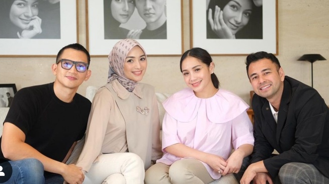 Raffi Ahmad dan Nagita Slavina bertandang ke rumah Citra Kirana (Instagram/@citraciki)