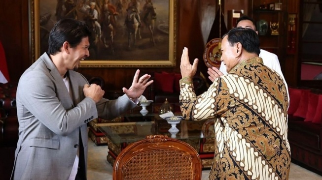 Potret artis makan siang bareng Prabowo (Instagram/@prabowo)