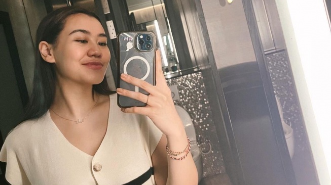 Akhirnya Ketemu Fuji di Singapura, Aaliyah Massaid Blak-blakan Jawab Isu  Berantem