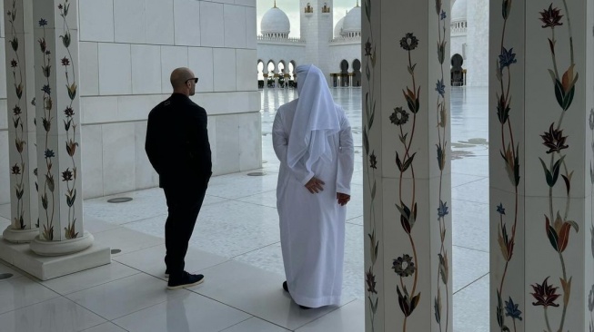 Jason Statham Kunjungi Masjid di Abu Dhabi (Instagram/@jasonstatham)