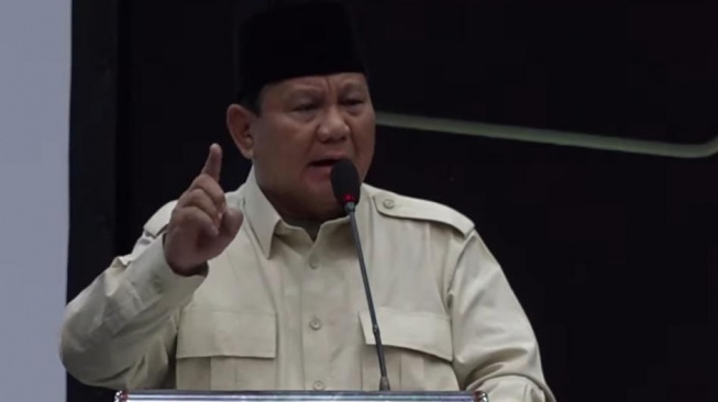 Kampanye Hari ke-6 di Banten, Prabowo Subianto Sambangi Abuya Muhtadi dan Abuya Murtado