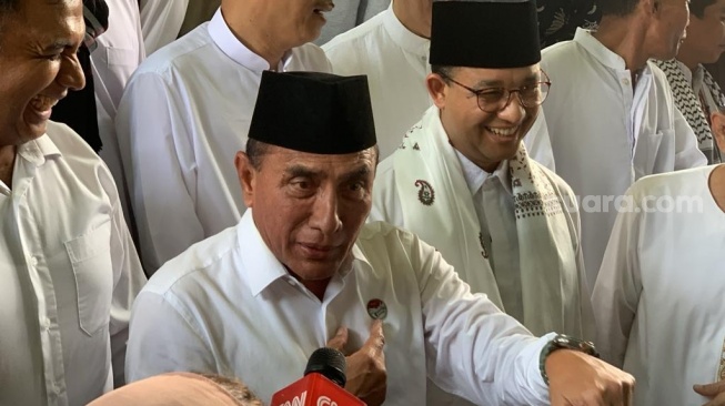 Edy Rahmayadi saat mendampingi Capres nomor urut satu Anies Baswedan kampanye di Medan. (Suara.com/Rakha)