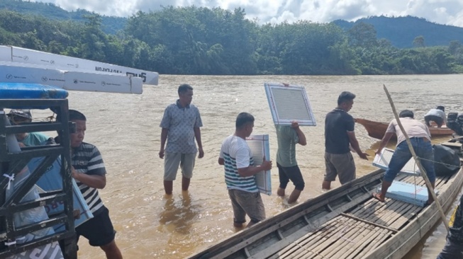 Ekspedisi Dakwah Pedalaman, Menembus Arus Sungai Subayang di Bawah Guyuran Hujan