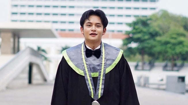 Artis Raih Gelar Sarjana di Tahun 2023 (Instagram/@randymartinnn)