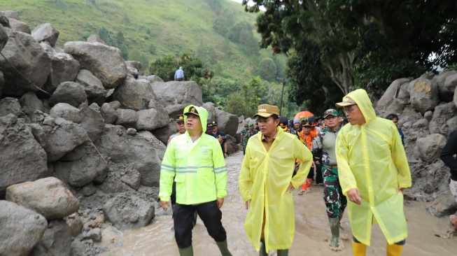 Banjir Bandang-Longsor di Humbahas Diduga Karena Perambahan Hutan, Begini Tanggapan Pj Gubernur Sumut