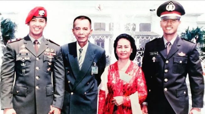 Jenderal TNI (Purn) Andika Perkasa, Kombes Pol Bhirawa Braja Paksa, dan orang tua (Instagram)