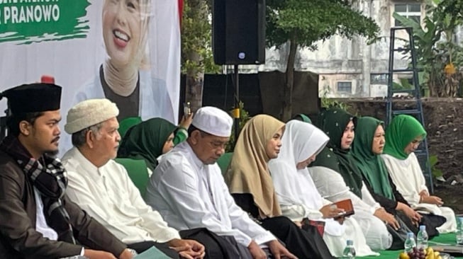 Istigasah Bareng Siti Atikoh, Ponpes Cipasung Tasikmalaya Doakan Ganjar Jadi Presiden RI