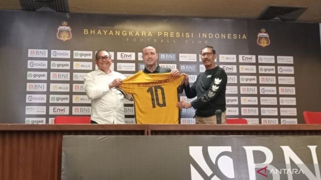 Nilai Kontrak Radja Nainggolan ke Bhayangkara FC Tembus Rp 5 Miliar Lebih untuk Setengah Musim BRI Liga 1