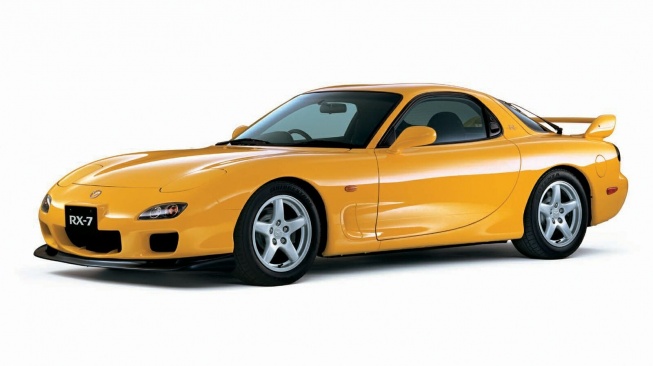 Mazda RX-7 lawas. (Favcars)