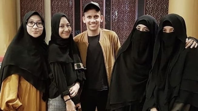 Fakta hubungan Adiba Khanza dan Egy Maulana (Instagram/@adibazations_)