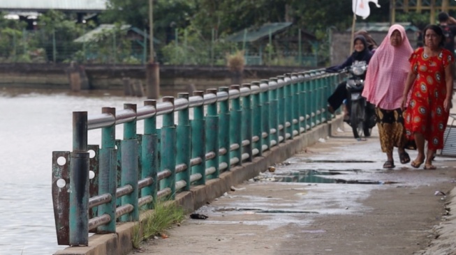 Lokasi melompatnya yadi seorang ABK asal Jakarta.[SUARAKALBAR.CO.ID/HO-Istimewa]