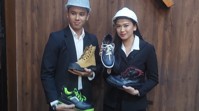 Untuk Keselamatan Kerja dan Desainnya Kini Banyak yang Fashionable, Apa itu Safety Shoes?