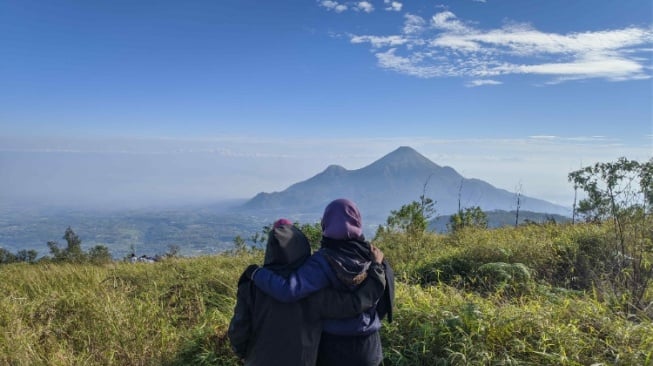 Gunung Pundak: Bahu Welirang Tawarkan Panorama Indah bagi Pendaki Pemula