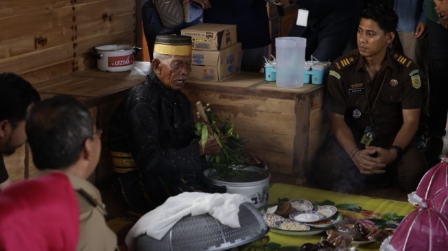 Dinas Pariwisata Kota Makassar menghadirkan dua kapal Pinisi untuk tujuan wisata di Kota Makassar, Senin 11 Desember 2023 [SuaraSulsel.id/Humas Pemkot Makassar]