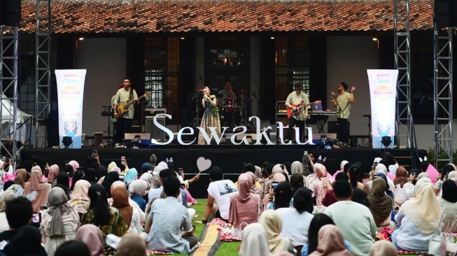 Ziva Magnolya di acara VOL 06 Sewaktu Bermusik Bersama Pigeon Teens. [Istimewa]