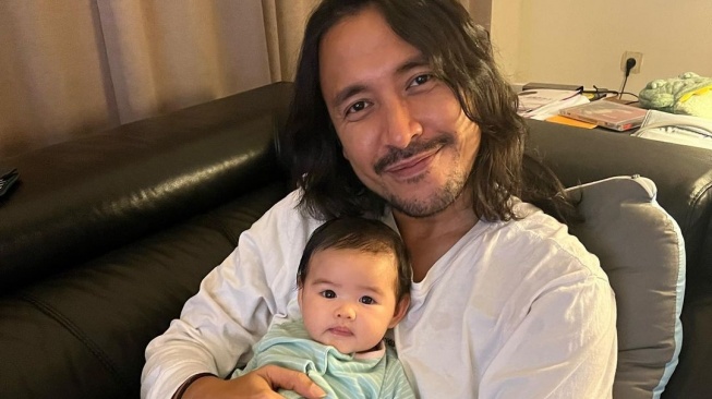 Marcello Tahitoe Ungkap Kebahagiaan Punya Anak di Usia 40