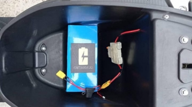 Cara Merawat Baterai Motor Listrik agar Tetap Tahan Lama