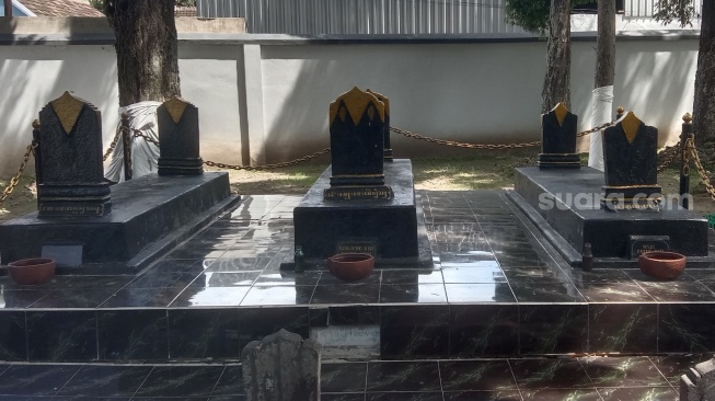 Banyak Caleg Ziarah ke Makam Ki Ageng Henis Solo Jelang Pemilu, Termasuk Presiden Jokowi Lho