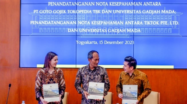 Wujudkan Pusat Pengembangan Talenta Digital, Grup GoTo, TikTok, dan Universitas Gadjah Mada Sepakat Kerja Sama