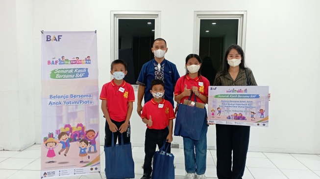 Berbagi Kebahagiaan, BAF Ajak Ratusan Anak Yatim Belanja Bersama