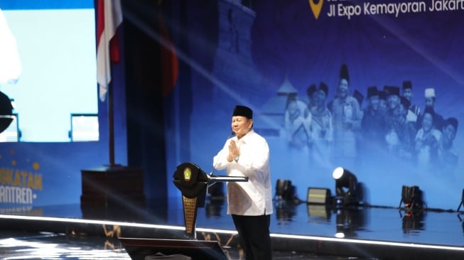 Menteri Pertahanan Prabowo Subianto dalam acara sarasehan 'Kemandirian Pesantren' yang digelar Kementerian Agama di JIExpo Kemayoran, Jakarta, Sabtu (16/12/2023). (Sumber foto: dokumentasi Kemhan)