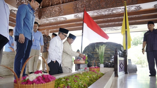 Hari Ini Prabowo Subianto Kunjungi Blitar dan Ziarah ke Makam Bung Karno