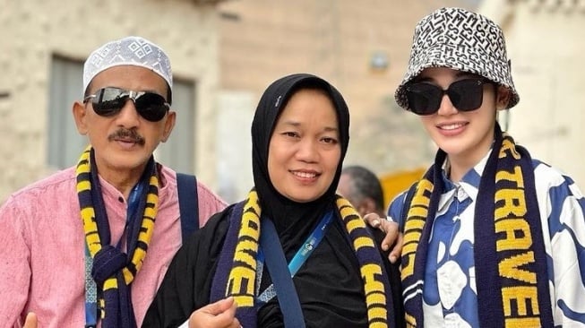 Fakta ibadah umrah Princess Jessica Rinrada (Instagram/@princessjessicaofficiall)