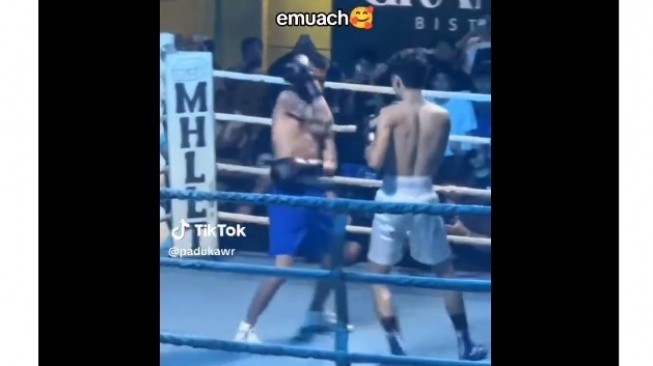 Tingkah Satria Mahathir Kelabakan Dihujani Tinju Maliki Somma, Bukan Boxing Malah Pargoy hingga Cium Lawan