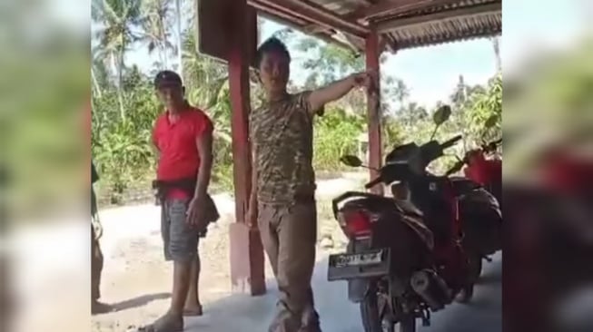 Viral Preman Bersajam Ancam Warga di Nias, Pelaku Ditangkap Saat Tidur