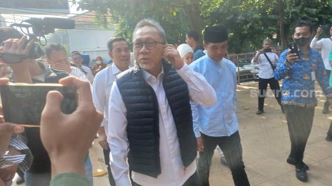 Zulkifli Hasan Jawab Isu Presiden Jokowi Masuk PAN:Sudah Keluarga Kok Tanya KTA Lagi