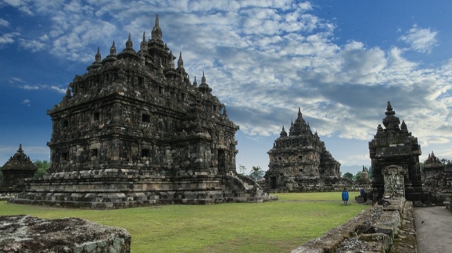 Benarkah Narasi Kehidupan Toleransi Beragama di Candi Plaosan?