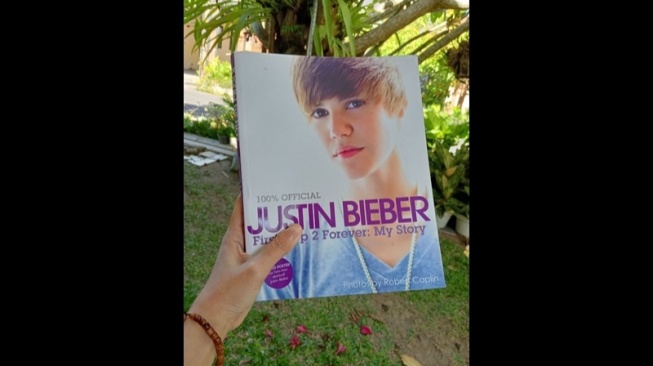 Nostalgia Justin Bieber First Step 2 Forever: Biografi Remaja yang Mengubah Dunia